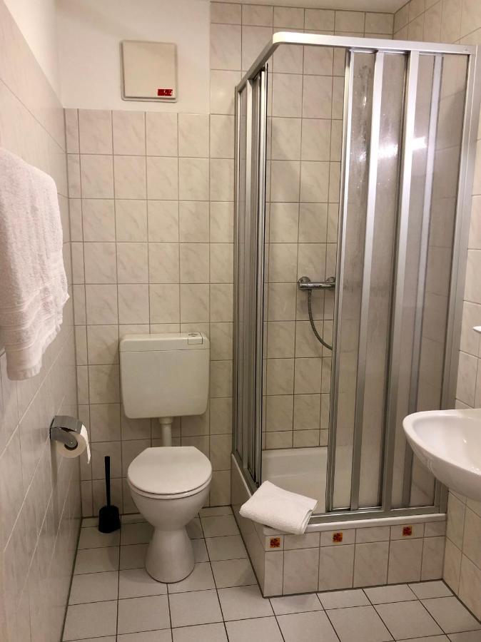 Bed & Kitchen Apartment Gießen Екстериор снимка